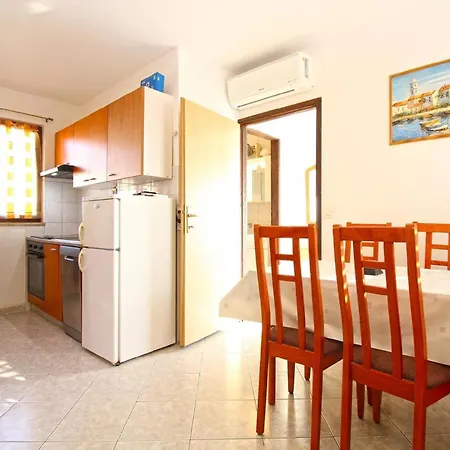 Apartment Fuer 4 Personen Ca 50 Qm In Fazana, Istrien Istrische Riviera